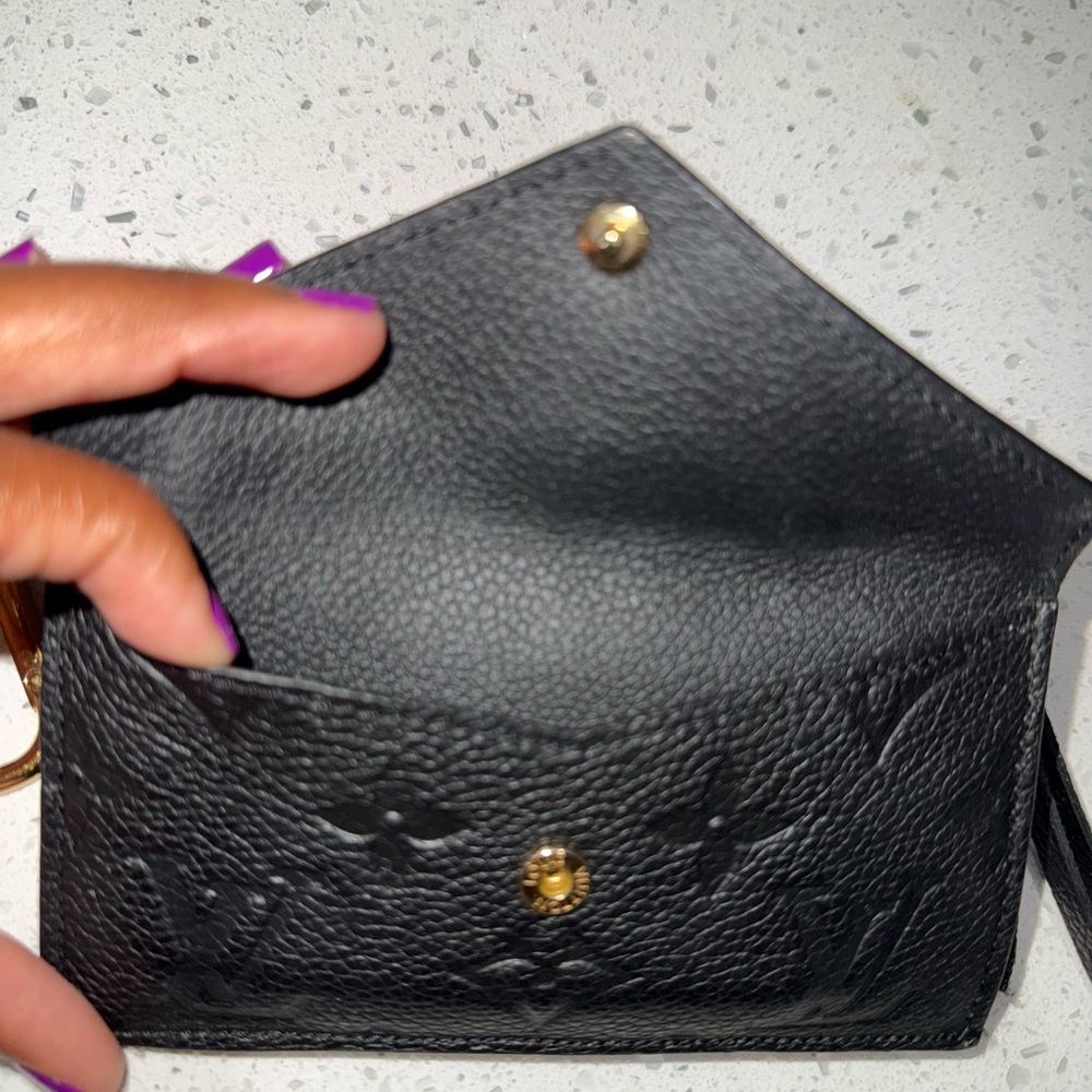 Black Louis Vuitton Recto Verso wallet - Picture 4 of 12